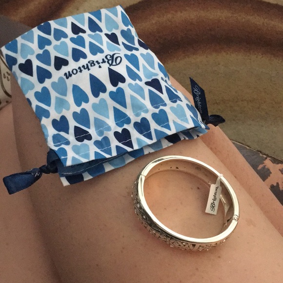 Brighton Jewelry - Silver detailed bracelet never worn